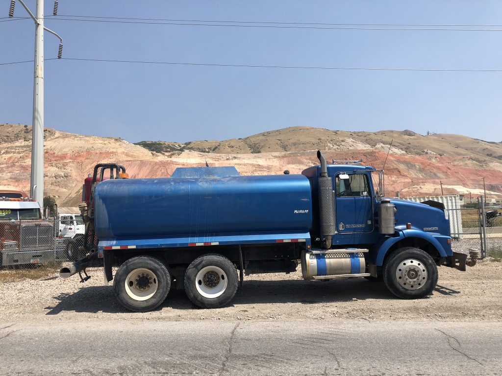 T800 4000 Gallon Water Truck Dogface Heavy Equipment Sales