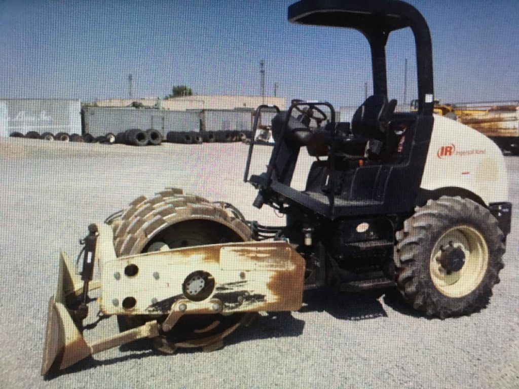 SD45D Sheep's Foot Roller Dogface Heavy Equipment Sales