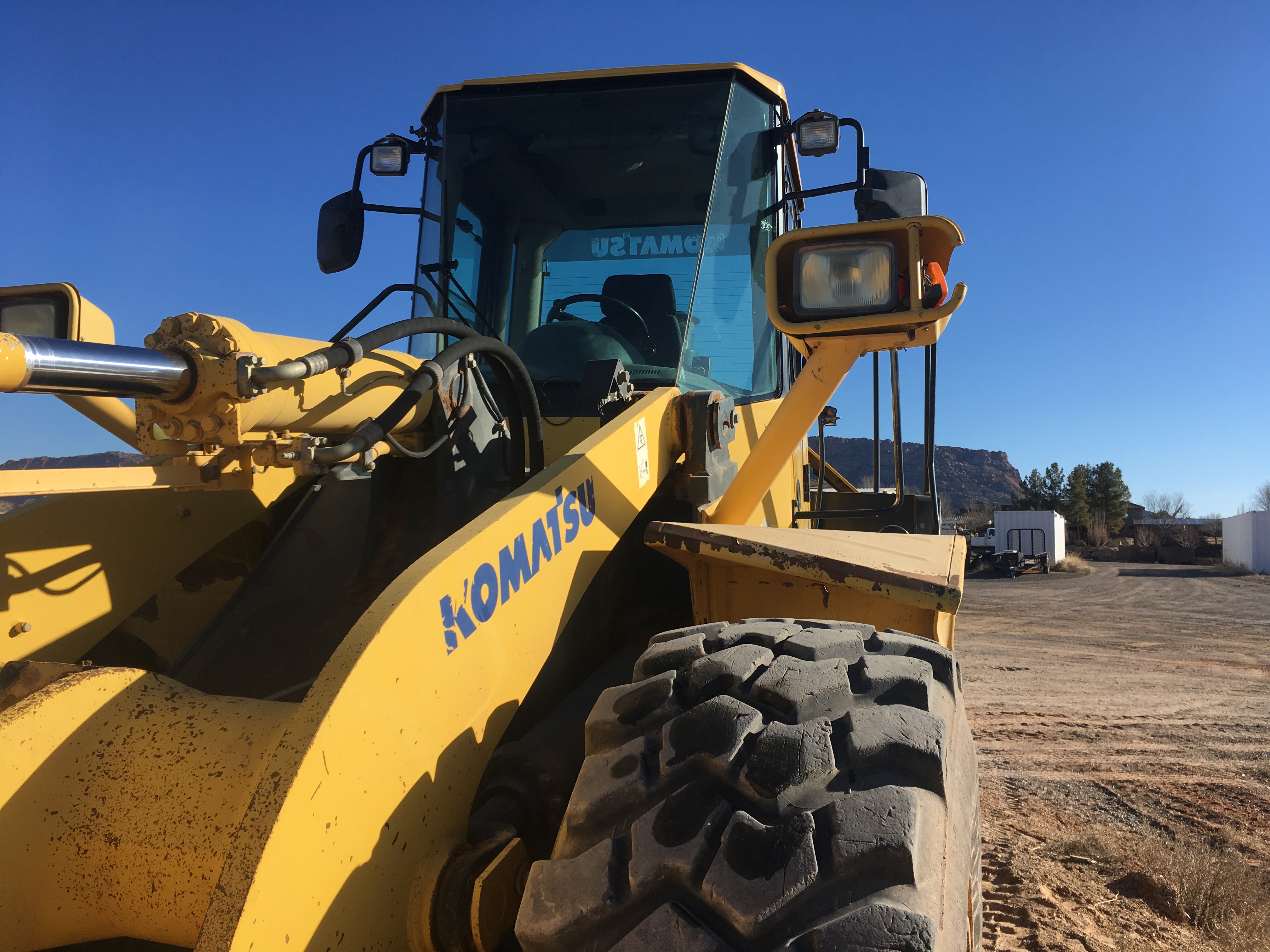 WA4005L 4.5 YARD LOADER Dogface Heavy Equipment Sales Dogface