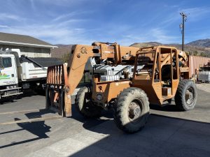 1998 VERY CLEAN LULL MODEL 844C-42 RT 8,000 POUND FORKLIFT