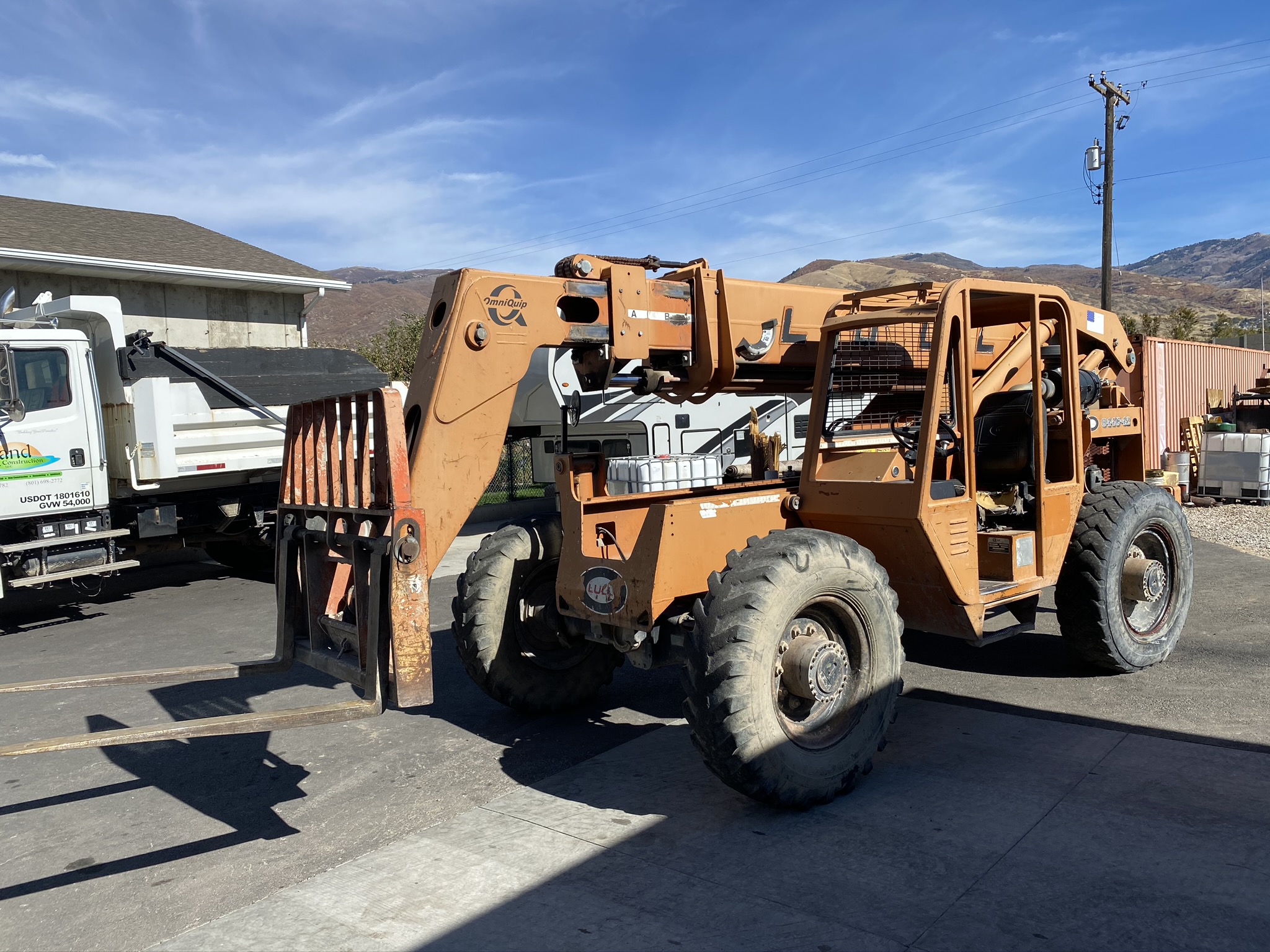 844C42 RT 8,000 POUND FORKLIFT Dogface Heavy Equipment Sales