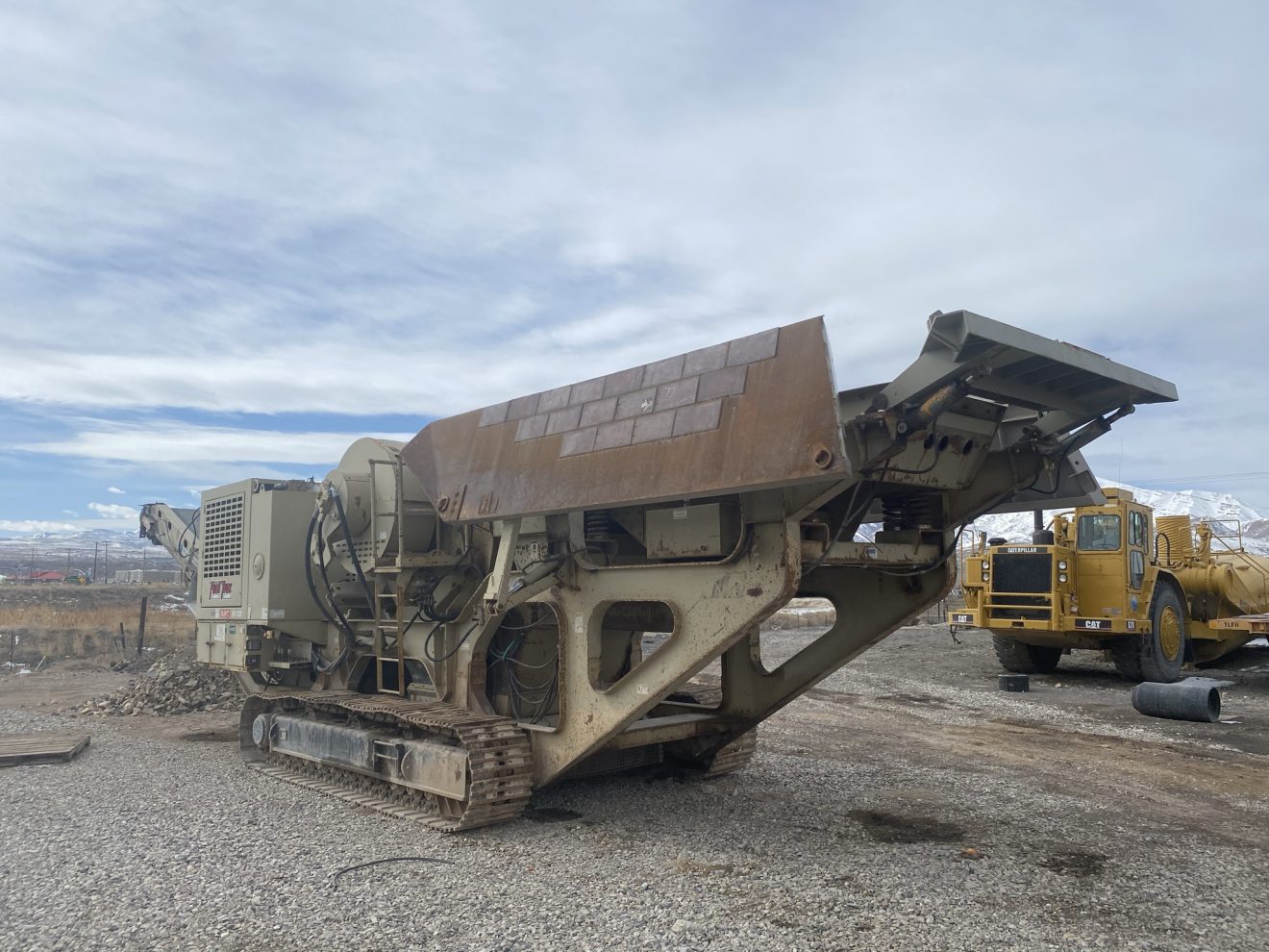 2015 KOLBERG-PIONEER MODEL FT3055 PORTABLE TRACK 30 BY 54 JAW CRUSHER