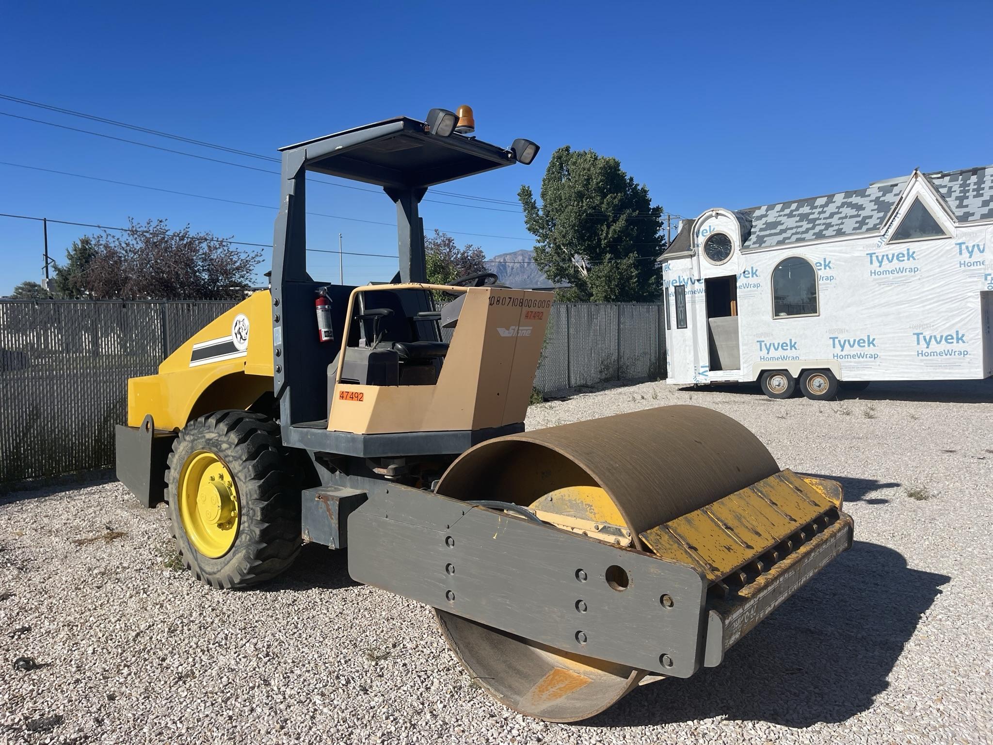 SD66' SMOOTH DRUM ROLLER Dogface Heavy Equipment Sales Dogface