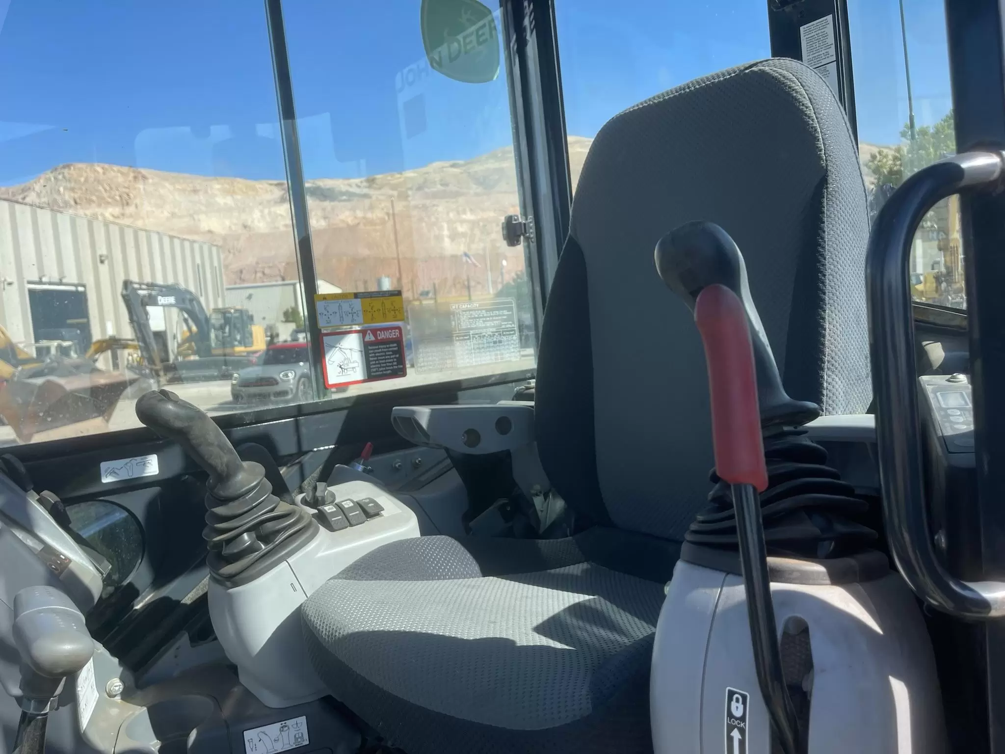 50g-mini-excavator-dogface-heavy-equipment-sales-dogface-heavy