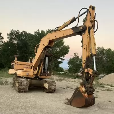 1976 MASSEY FERGISON MODEL 450S EXCAVATOR