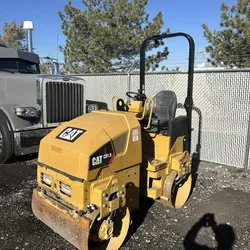 CB1.8 SMOOTH DOUBLE DRUM ROLLER