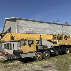 1972 GROVE MODEL 8445-G TRUCK CRANE