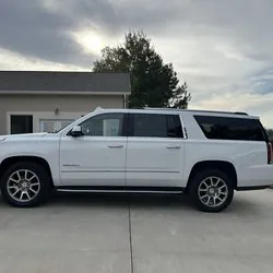 XL YUKON DENALI SUV