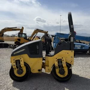 BW120SL-5 DOUBLE SMOOTH DRUM COMPACTOR