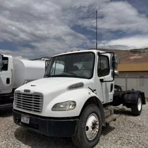 BUSINESS CLASS M2 DAY CAB TRUCK