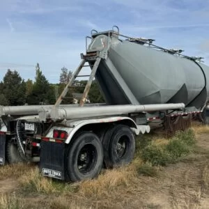 PNEUMATIC DRY BULK TRAILER